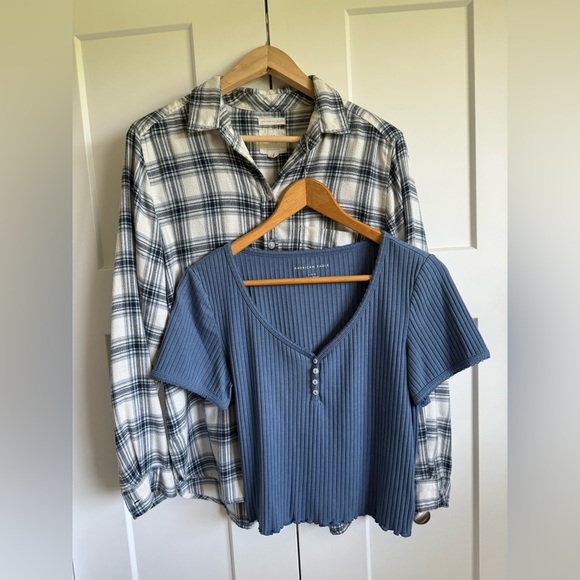 American Eagle Outfitters Tops - American Eagle Size Large Bundle
